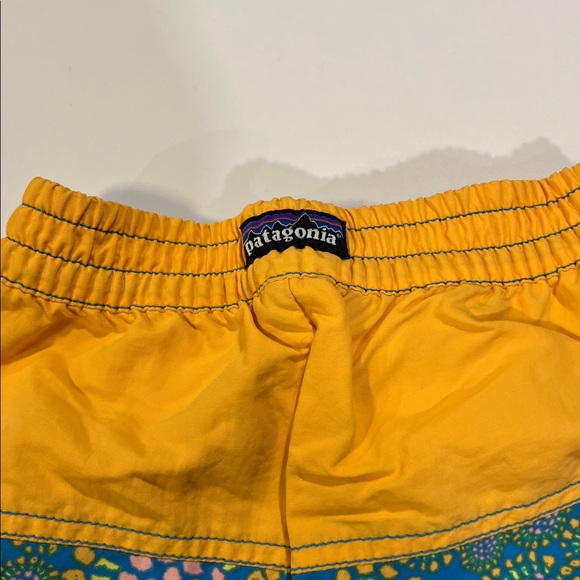 Patagonia - 5T, Yellow and Blue Kids' Shorts - Picture 5 of 6